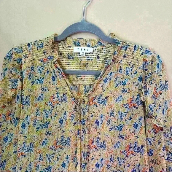 THML Tie Neck Blouse Floral Ruffles Sz XS - Picture 2 of 7